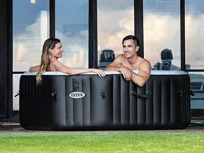 Intex opblaasbare jacuzzi Intex opblaasbare jacuzzi
